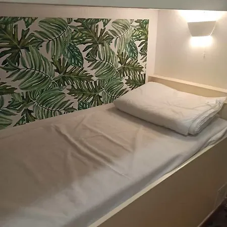 Avec Piscine Apartment